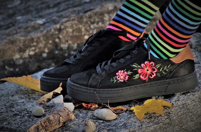 Jakie są modne sneakersy damskie? Jakie są modne sneakersy damskie?