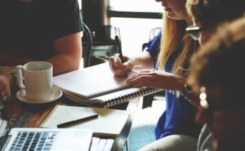 Co to znaczy casual?