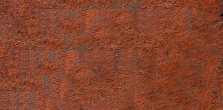 Czy srebro próby 925 rdzewieje?